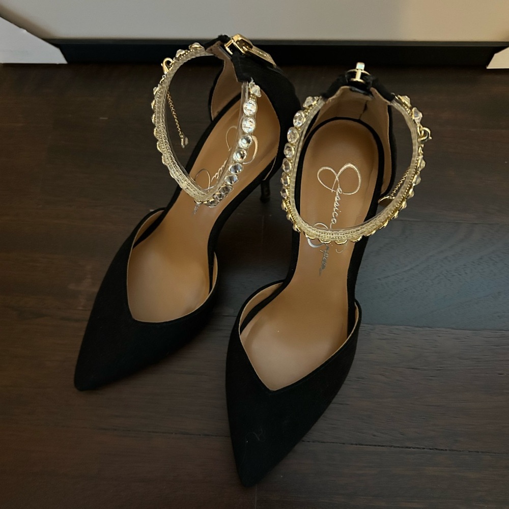 Black simple heels with gold diamond anklet detail